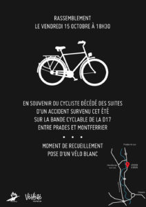 Pose d'un vélo blanc; lieu: D17